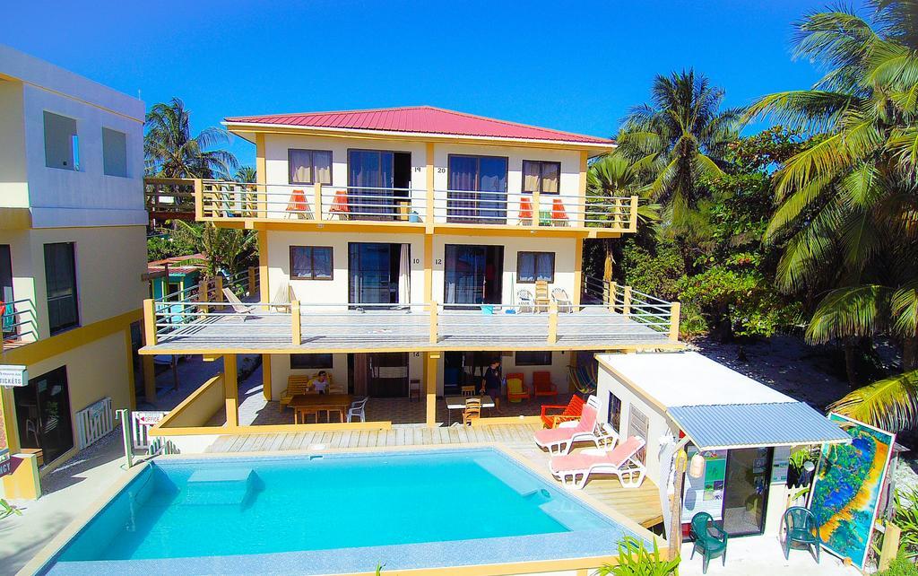 Popeye'S Beach Resort San Pedro  Exteriér fotografie