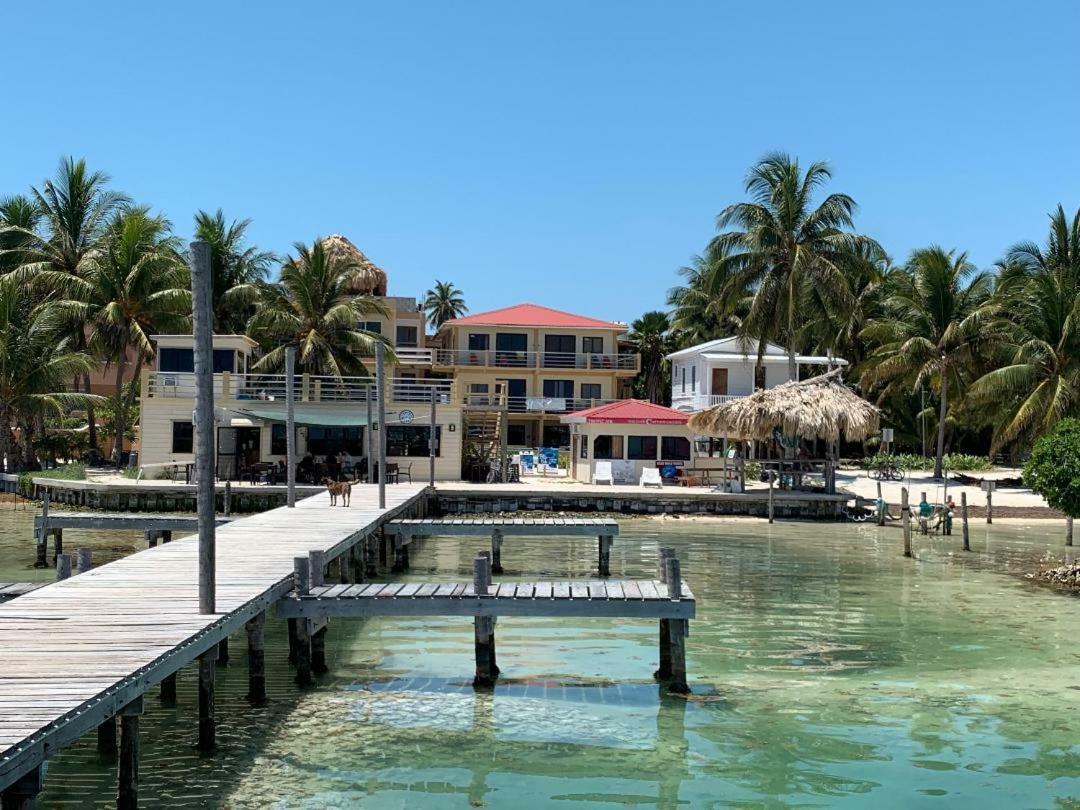 Popeye'S Beach Resort San Pedro  Exteriér fotografie